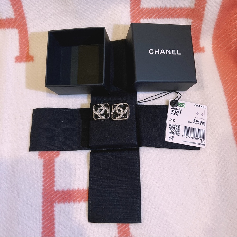 chanel earrings